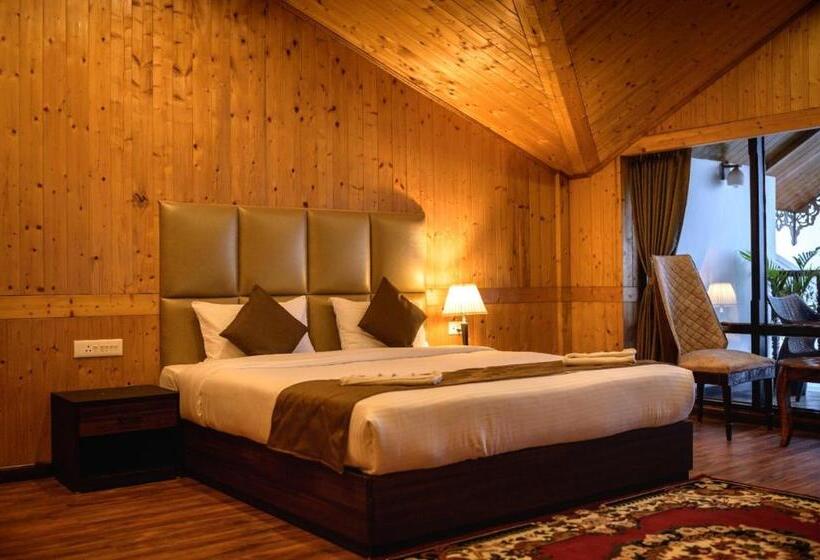 Люкс, Istana Resort & Spa