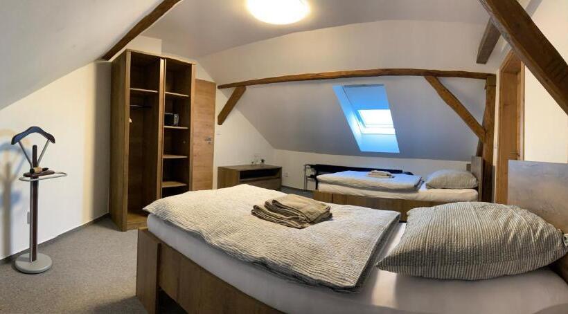 Студия Стандарт, Kamrovec