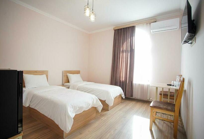اتاق اکونومی یک تخته, Decca