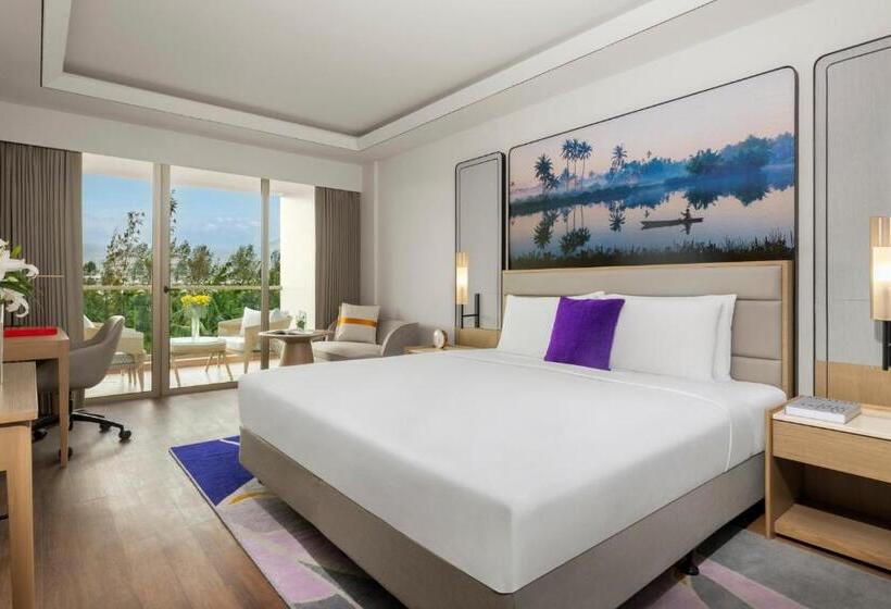 اتاق پرمیوم با چشم‌انداز دریا, Vivanta Goa, Miramar