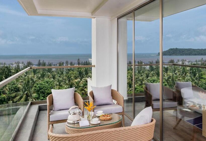 اتاق اجرایی با چشم‌انداز دریا, Vivanta Goa, Miramar
