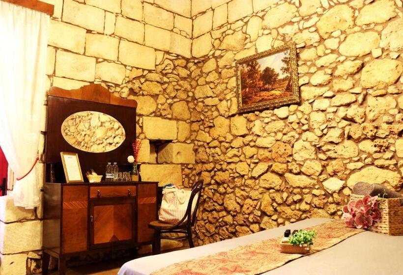اتاق لوکس, Il Bàrraġ Farmhouse B&b   Gozo Traditional Hospitality