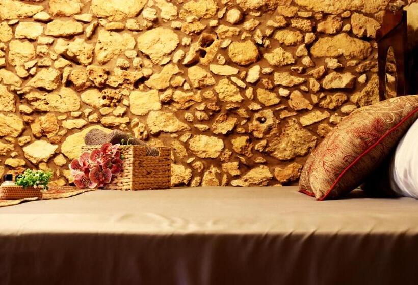 اتاق لوکس, Il Bàrraġ Farmhouse B&b   Gozo Traditional Hospitality