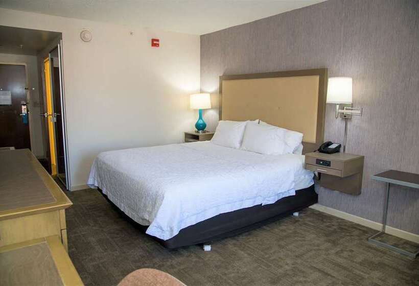 Номер Стандарт, Hampton Inn Westfield