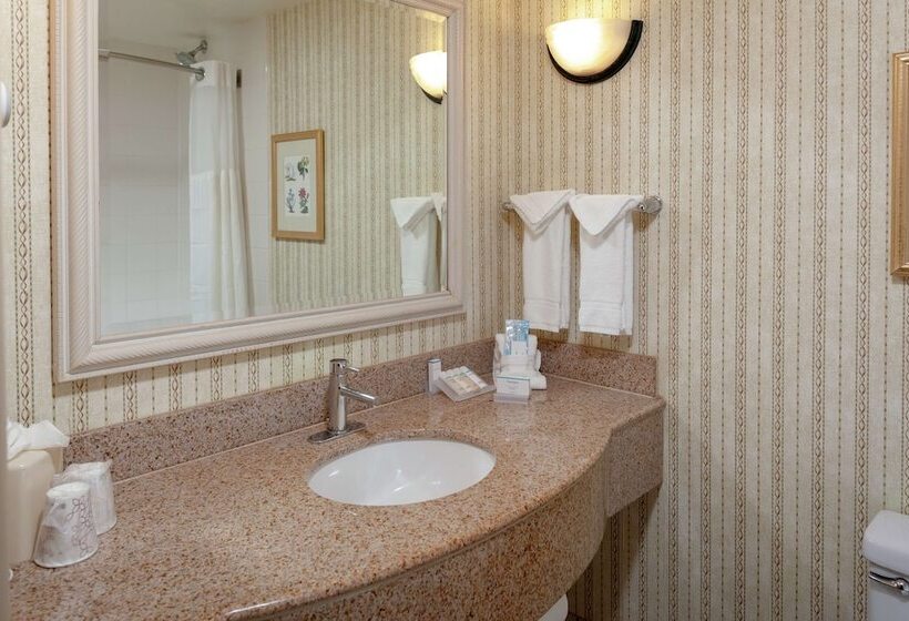 اتاق استاندارد, Hilton Garden Inn Charlotte North