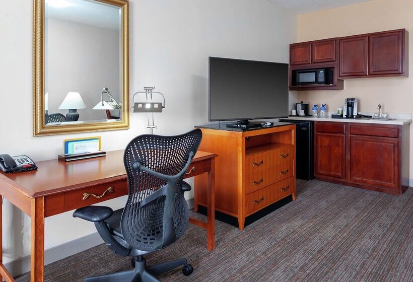 اتاق استاندارد, Hilton Garden Inn Charlotte North