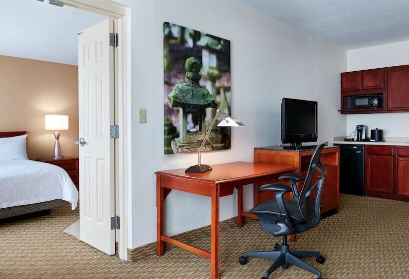 اتاق استاندارد, Hilton Garden Inn Charlotte North