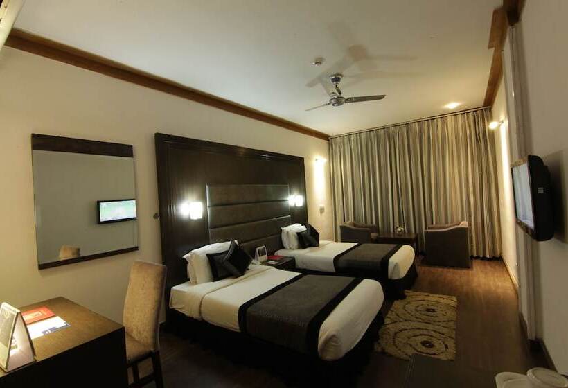 수피리어 룸, Pride Surya Mountain Resort Dharamshala