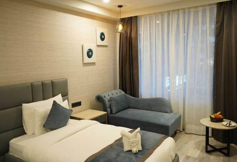 디럭스 스위트, Pride Surya Mountain Resort Dharamshala