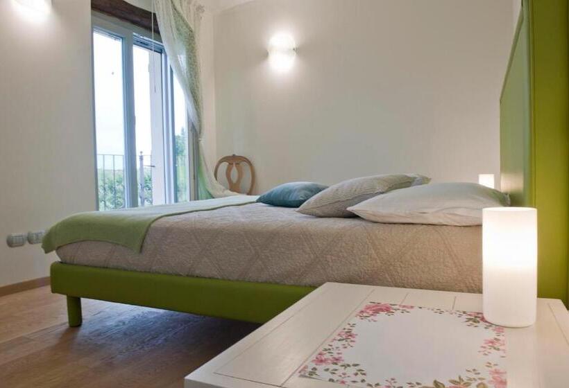 سوئیت 2 خوابه, Carossi B&b
