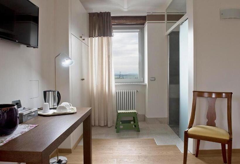 اتاق استاندارد, Carossi B&b