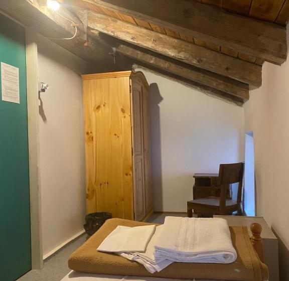 Quarto Estandar Individual Banheiro Compartilhado, Casa Delle Giuggiole