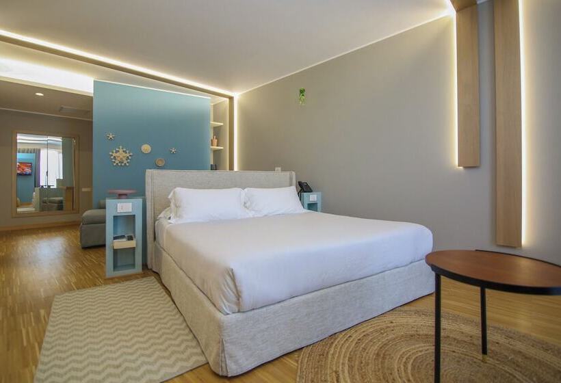 小型套房带海景, Vlora Priam Affiliated by Meliá