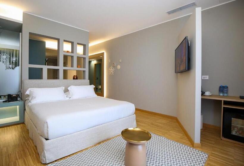 小型套房带海景, Vlora Priam Affiliated by Meliá
