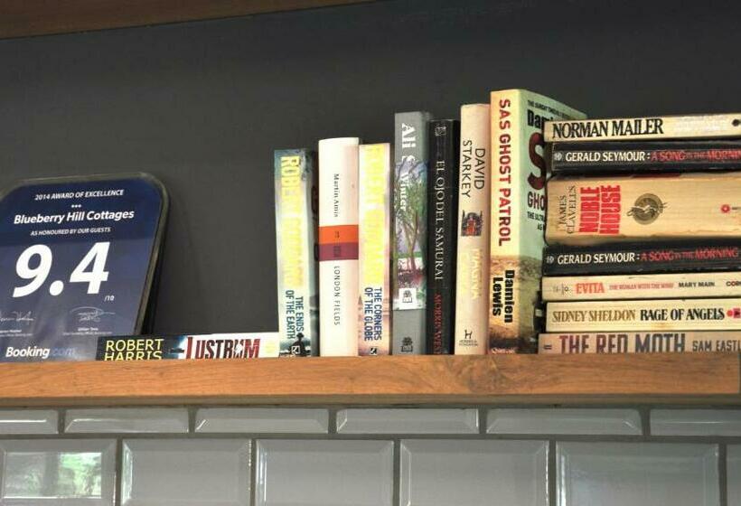 کابین, Blueberry Hill Cottages