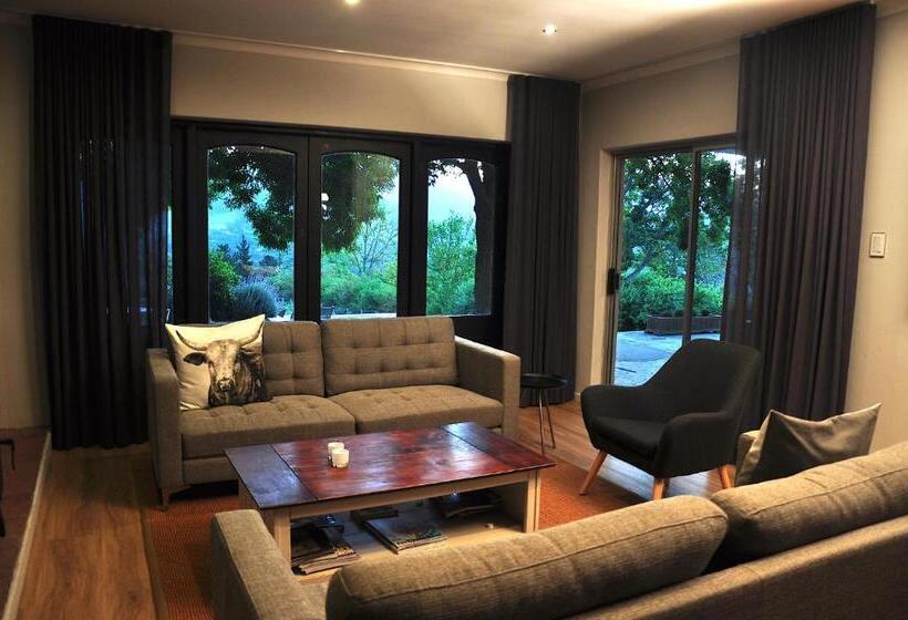کابین, Blueberry Hill Cottages