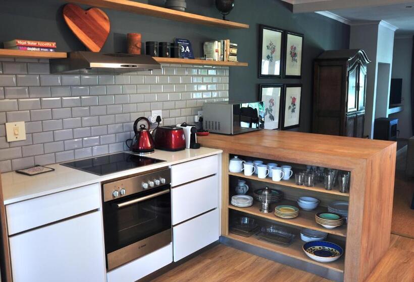 کابین, Blueberry Hill Cottages