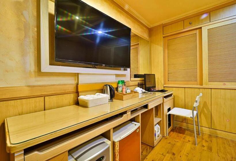 Номер Стандарт, Yeoju Hightel