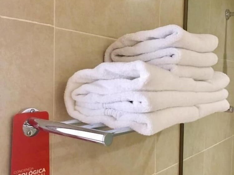 سوییت جونیور, Ambiance Suites