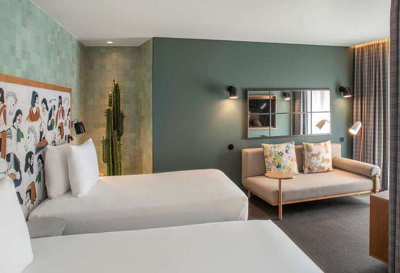 سوییت جونیور, Hilton Frankfurt Airport