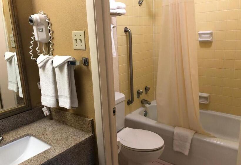 חדר סטנדרט נוף לבריכה, Quality Inn Alachua  Gainesville Area