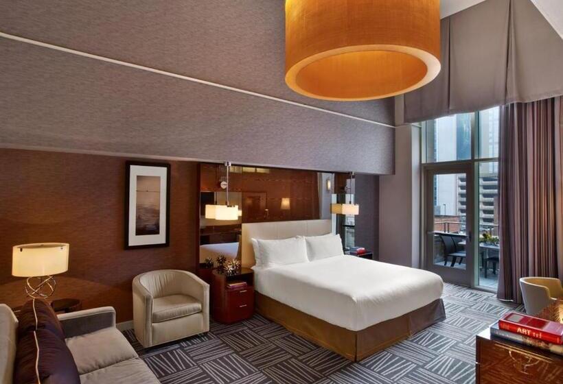 Suite amb Terrassa, The Joule