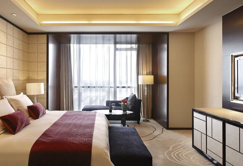 비즈니스룸, The Qube Hotel Shanghai  Close To Pudong International Airport And Disney Land