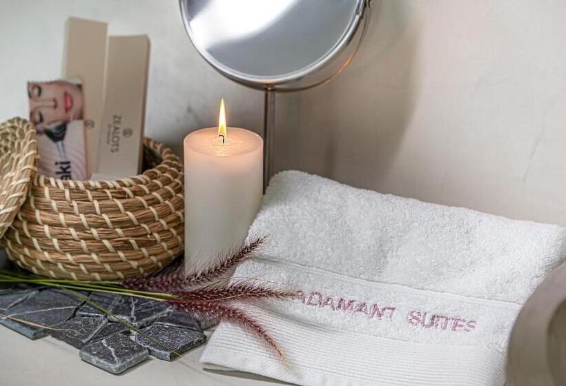سوئیت با چشم‌انداز, Adamant Suites