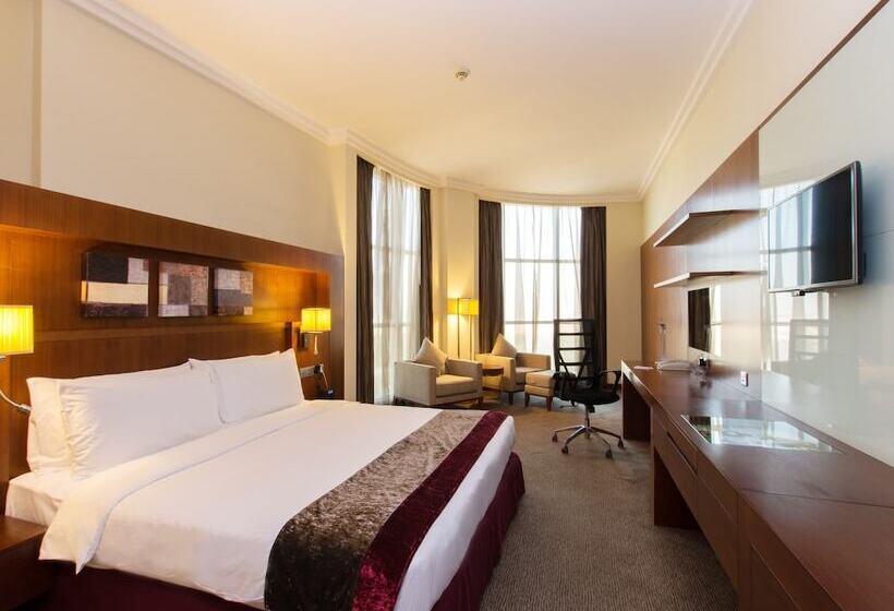Номер Стандарт Вид на Город, Holiday Inn Abu Dhabi, An Ihg
