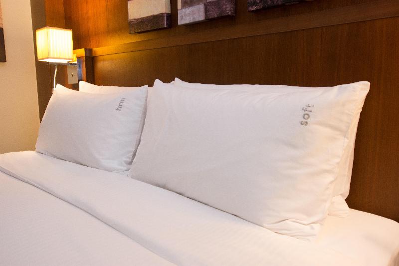 Номер Стандарт Вид на Город, Holiday Inn Abu Dhabi, An Ihg