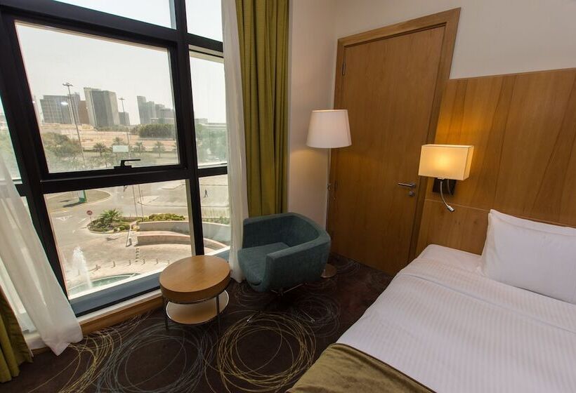 Номер Стандарт Вид на Город, Holiday Inn Abu Dhabi, An Ihg