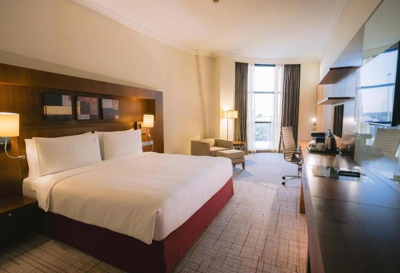 Номер Премиум, Holiday Inn Abu Dhabi, An Ihg
