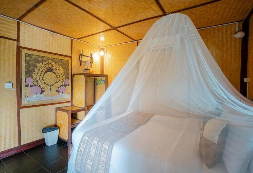 Хижина Superior, Koh Jum Resort
