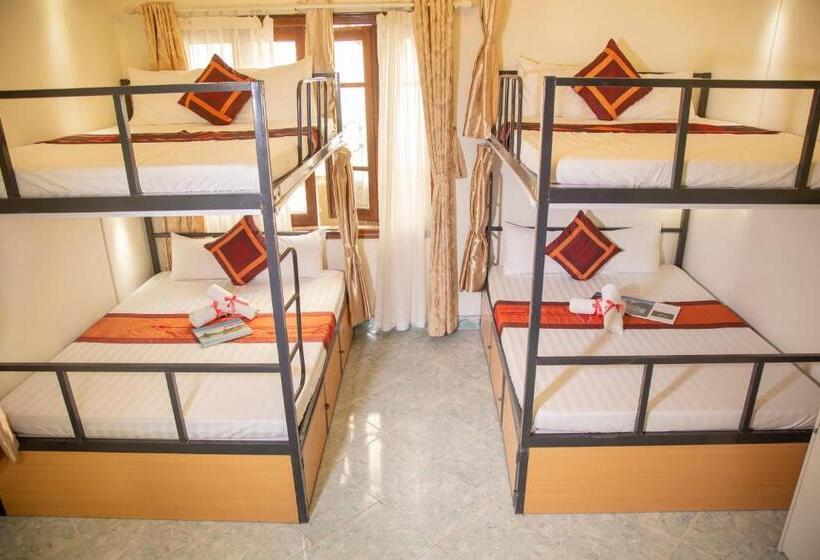 Vuode Makuusalissa, Hanoi City Backpackers Hostel