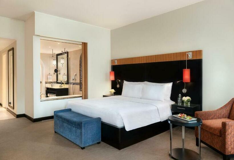 Номер Deluxe, Oaks Ibn Battuta Gate Dubai