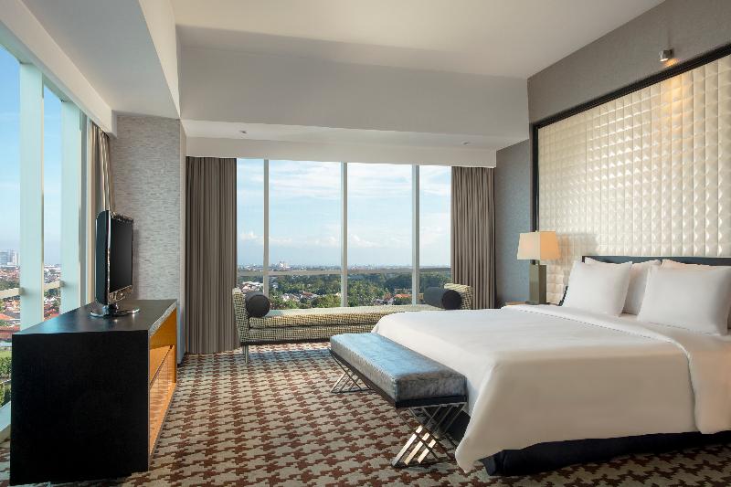 Люкс, Artotel Ts Suites Surabaya
