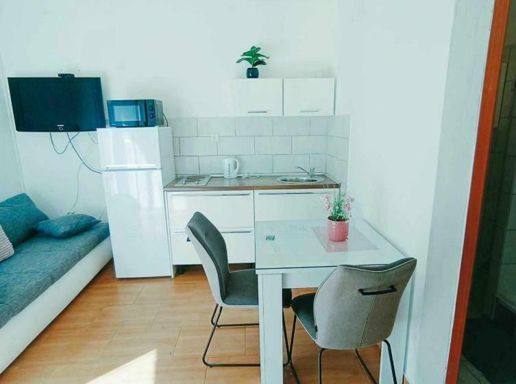 带1个卧室的带阳台的公寓, Apartments Jagoda