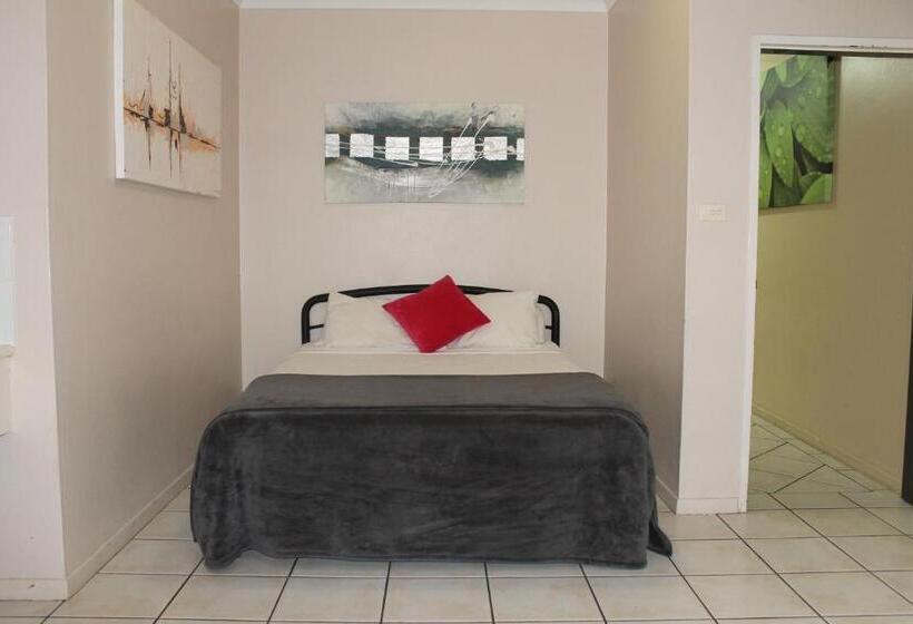 Quarto Estandar Banheiro Compartilhado, Bohemia Resort Cairns