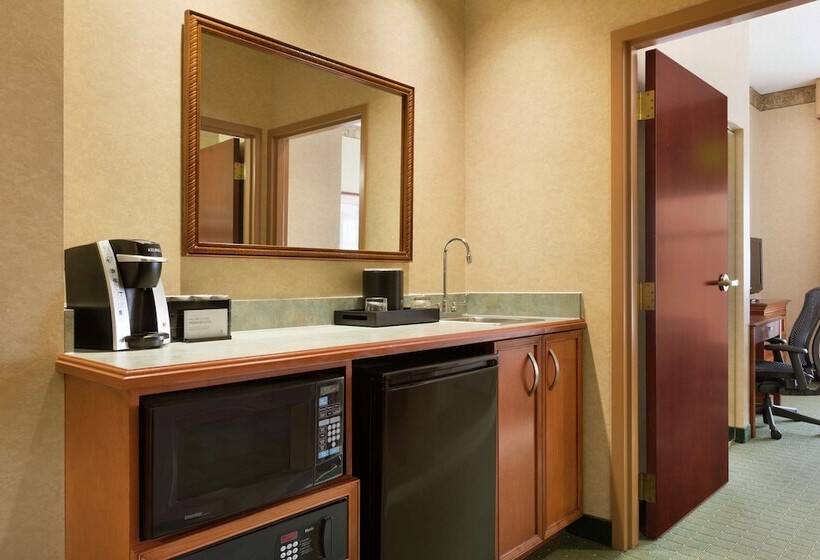 장애인을 위한 스위트, Embassy Suites Lincoln