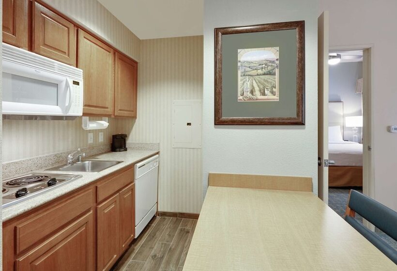 Suite Pat King, Homewood Suites By Hilton San Diego Del Mar
