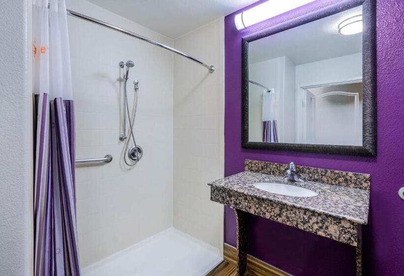 Люкс Адаптированный для Инвалидов, La Quinta By Wyndham Dfw Airport West   Bedford
