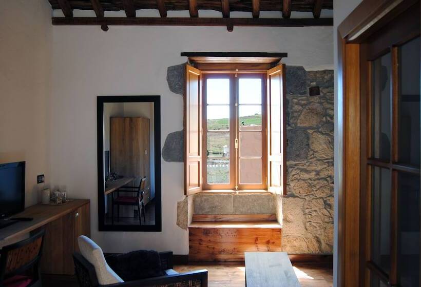 اتاق سوپریور, Rural El Mondalon