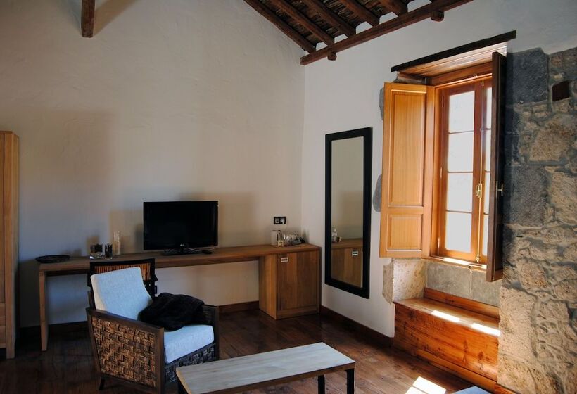 اتاق سوپریور, Rural El Mondalon