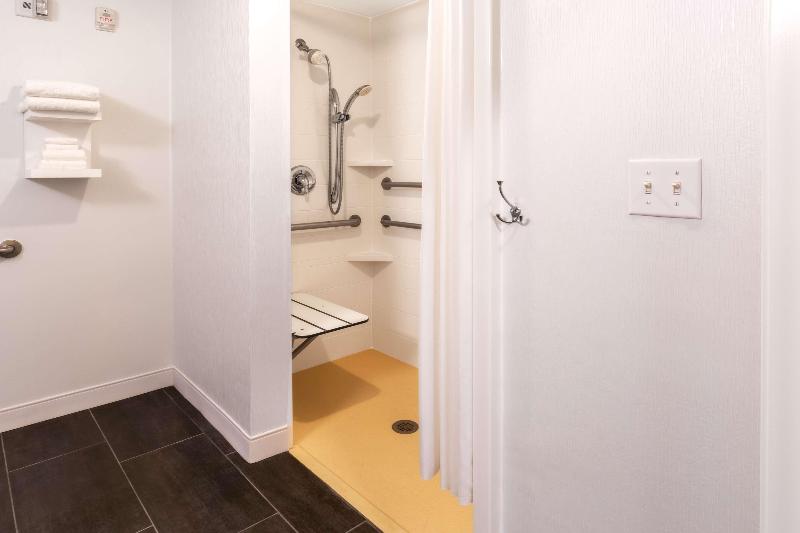 Стандартный Номер Кровать Кинг, Hampton Inn Laramie