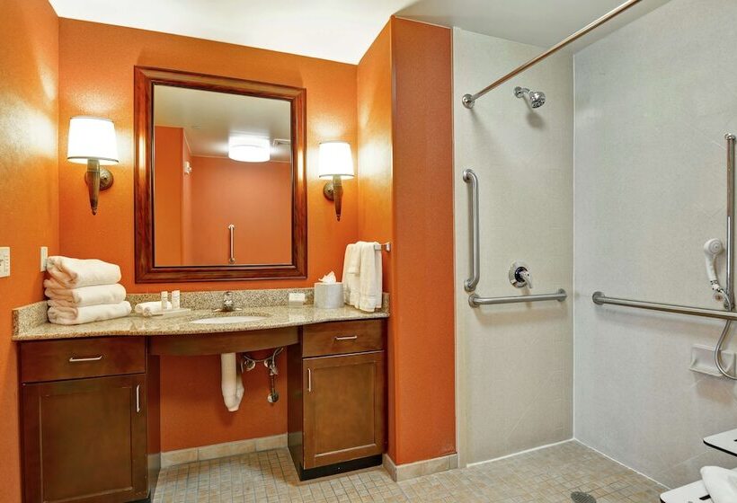适合残疾人士使用的套间, Homewood Suites Fredericksburg