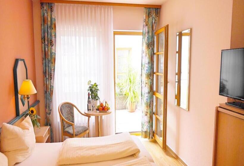 Номер Стандарт, Kohlers Hotel Engel