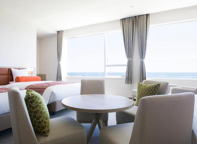 Семейный Номер, Shirahama Ocean Resort