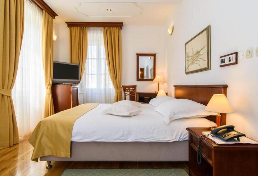 수피리어 룸, Heritage Hotel Vila Sikaa