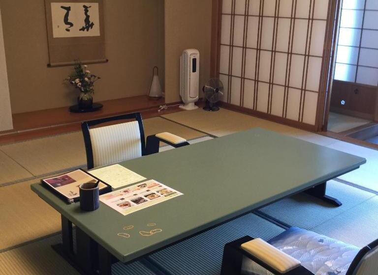 패밀리 룸, Seizan Yamato