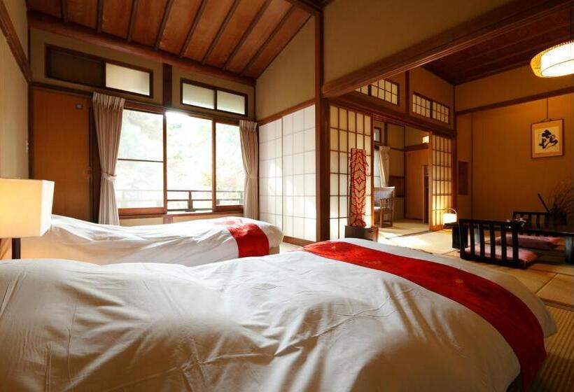 4 Bett Standardzimmer, Yukairo Kikuya